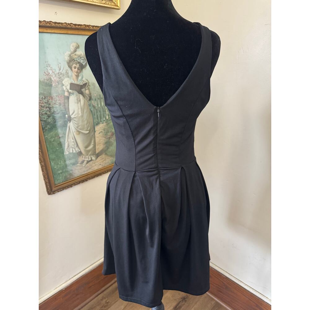 Black Fit & Flare Skater Dress V Neck Sleeveless Size S - Picture 3 of 12